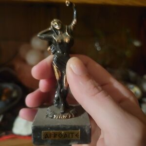 Bronze Afrodita Figurine